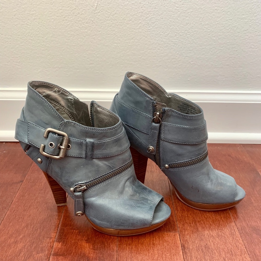 Guess Peeptoe Booties / Boots / Heels